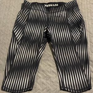 Ivy‎ park workout leggings women’s size large NWOT black/gray